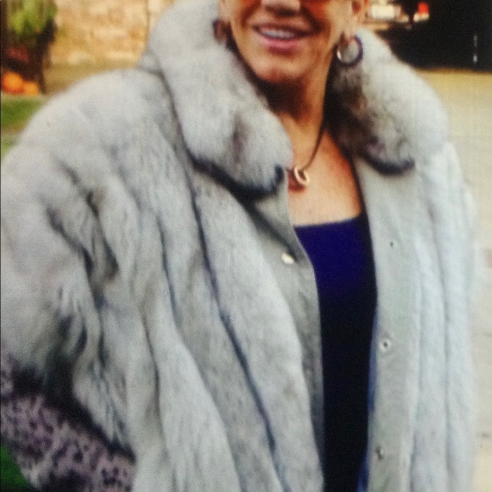 Silver Fox jacket/vest medium oversized plush and beautiful enjoy